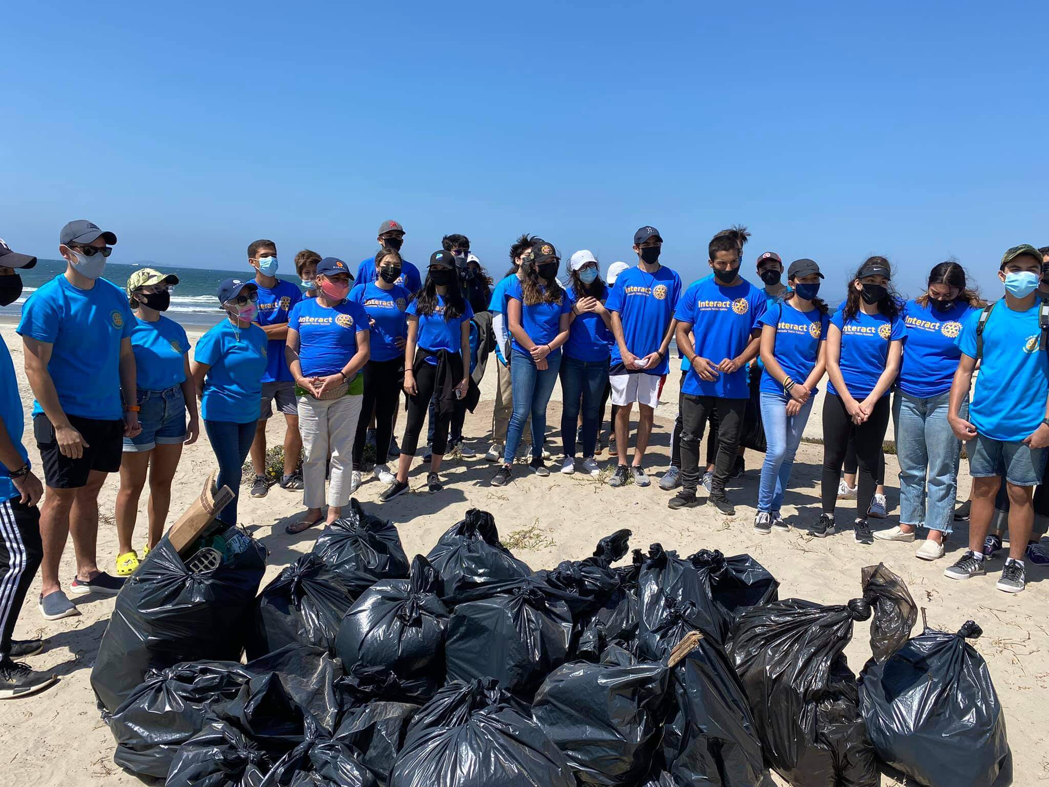 Interact en actividad de playa